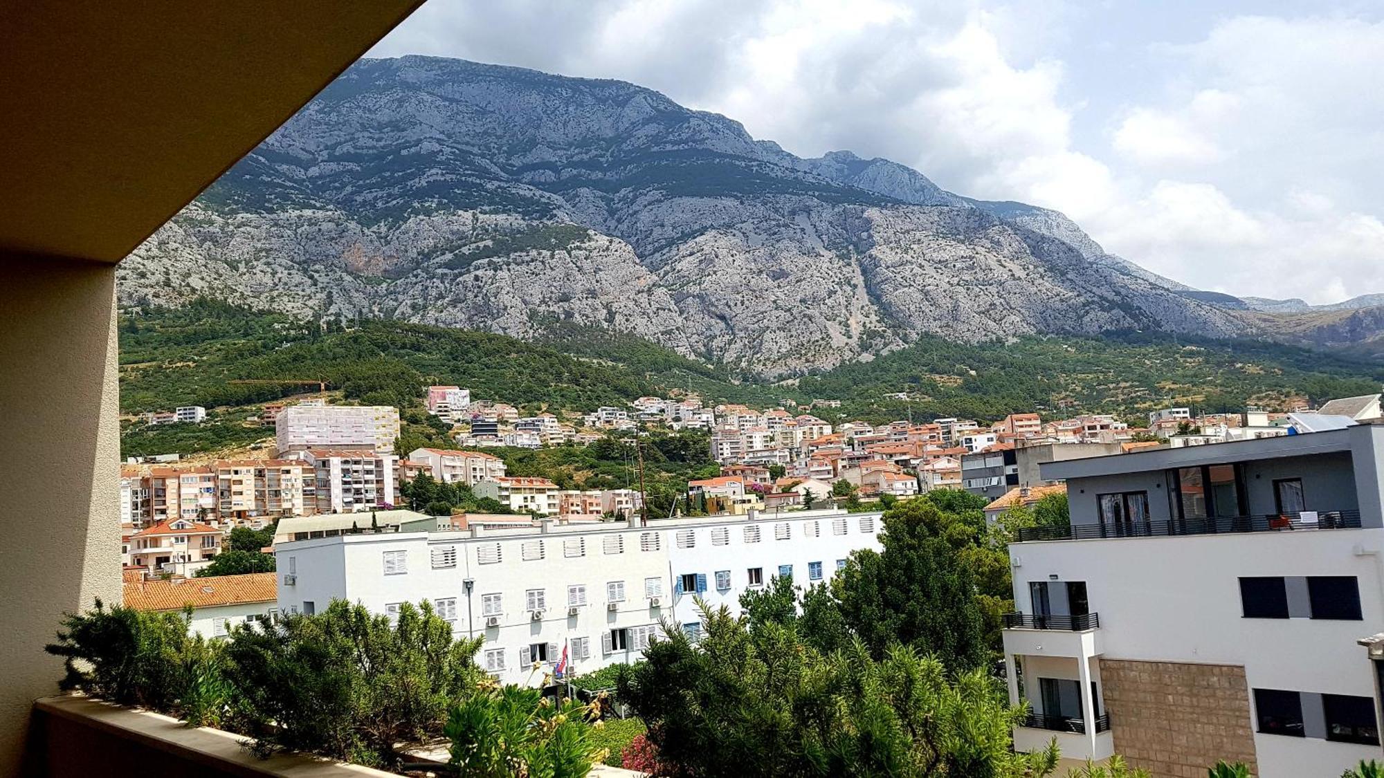 Apartments Elda Makarska Bilik gambar